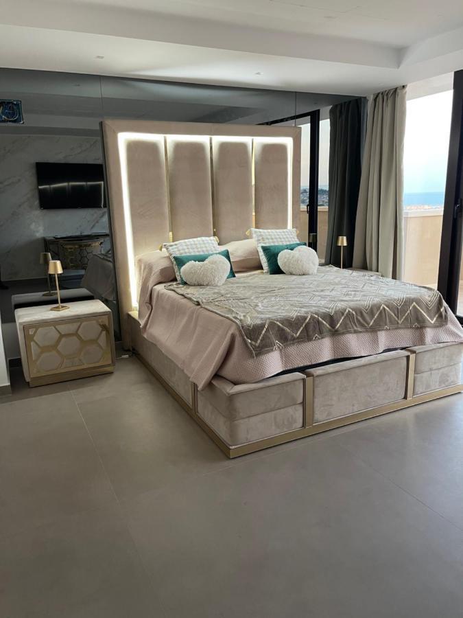 Mier Gold Luxury Appartamento Aeroporto di Catania Fontana Rossa