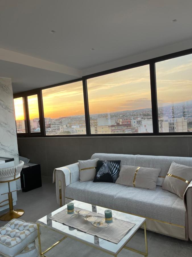 Mier Gold Luxury